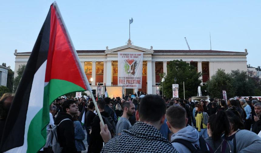 Yunan polisi, Filistin eylemi yapan 27 öğrenciyi gözaltına aldı