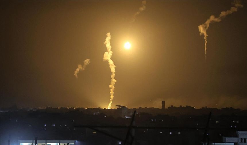 İşgal ordusu, son 24 saatte Gazze'de 100'den fazla yere hava saldırısı düzenledi