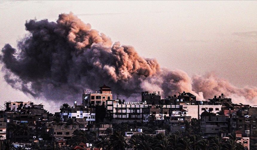 İsrail, Gazze'de düzenlediği saldırılarda 8 Müslümanı şehit etti