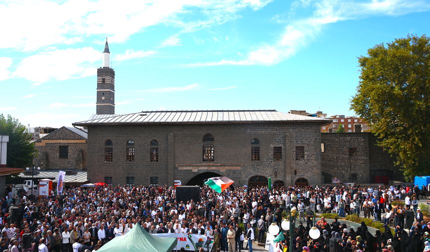 Diyarbakır'da İsrail'in Gazze'ye saldırıları protesto edildi