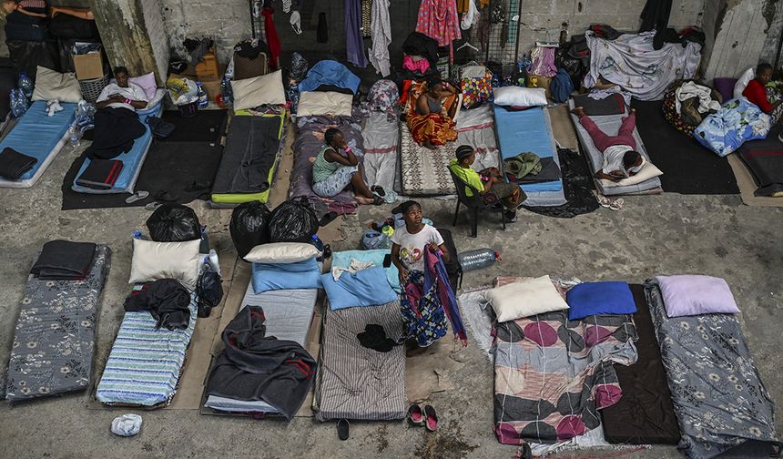 Lübnan'da İsrail saldırganlığının mağduru Afrikalı kadınlar yardım eli bekliyor