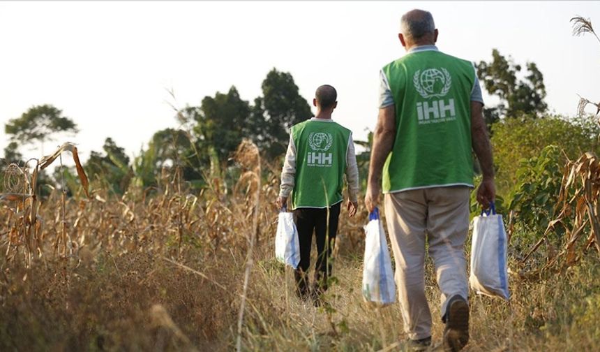 İHH, Kurban Bayramı'nda binlerce insana yardım ulaştırdı
