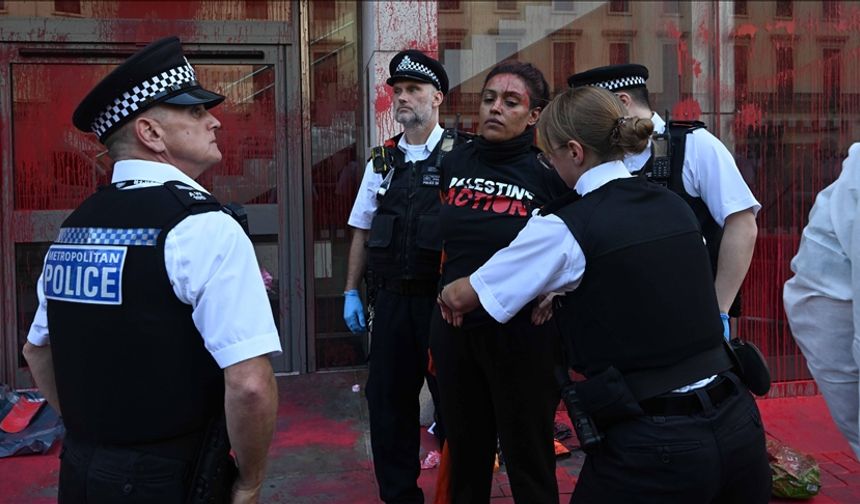 İngiltere'den Palestine Action'a destek olacaklara tehdit!