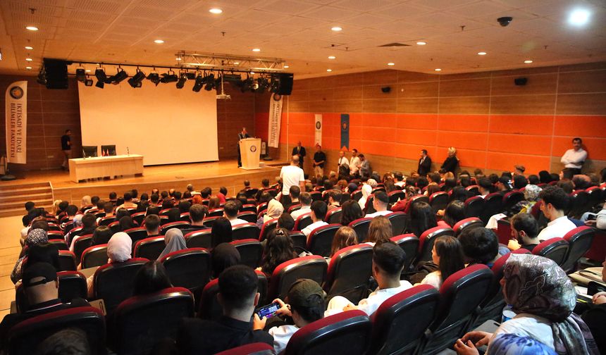 Dicle Üniversitesi'nde ilk dersin konusu Gazze oldu