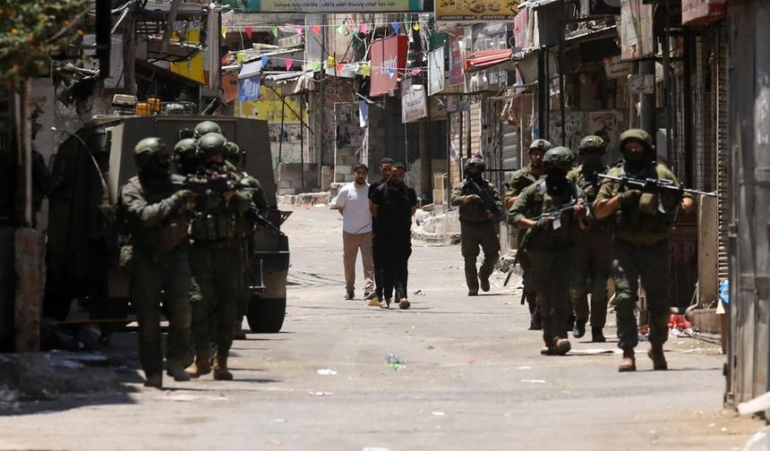 İsrailliler, Batı Şeria'da okula saldırdı