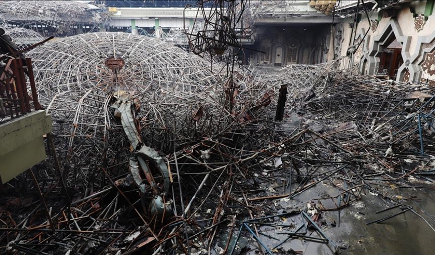 Cakarta'da camiye korkunç saldırı!