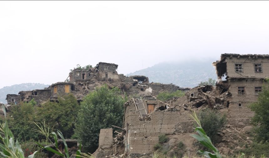Afganistan'ın kuzeyindeki depremde şehit sayısı artıyor!