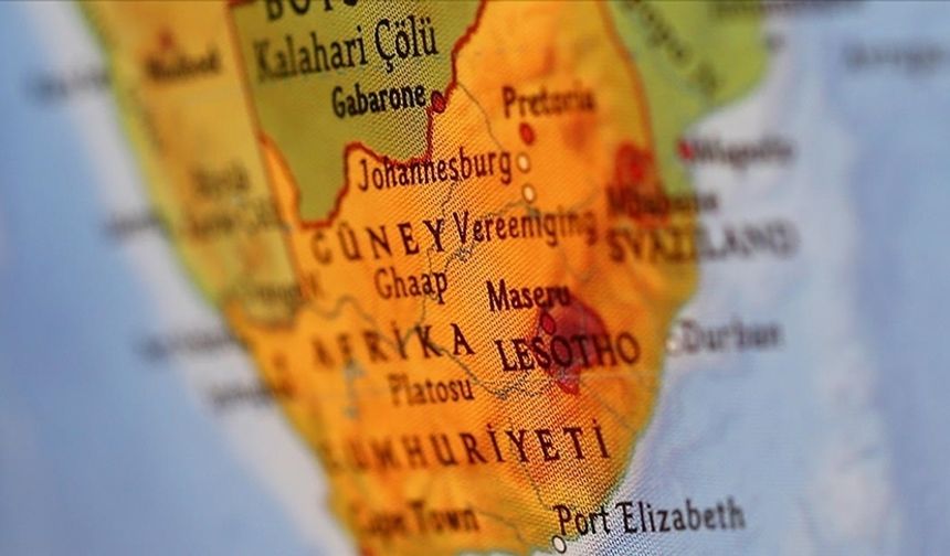 Gizemli uçak, 153 Gazzeliyi Güney Afrika'ya götürdü