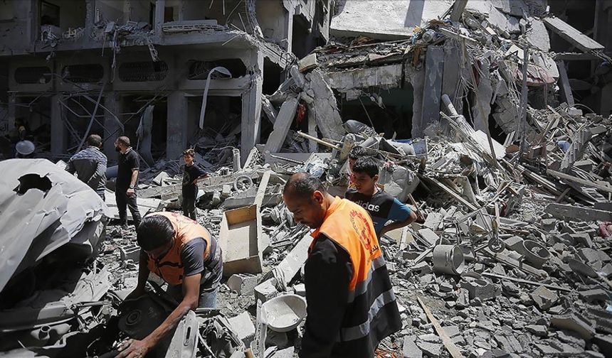 Gazze'de 68 milyon tonluk düğüm: Enkaz temizliği kimin kontrolünde?