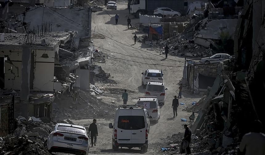 Gazze'ye dönerken Siyonist alçaklığı: Annelere kelepçe