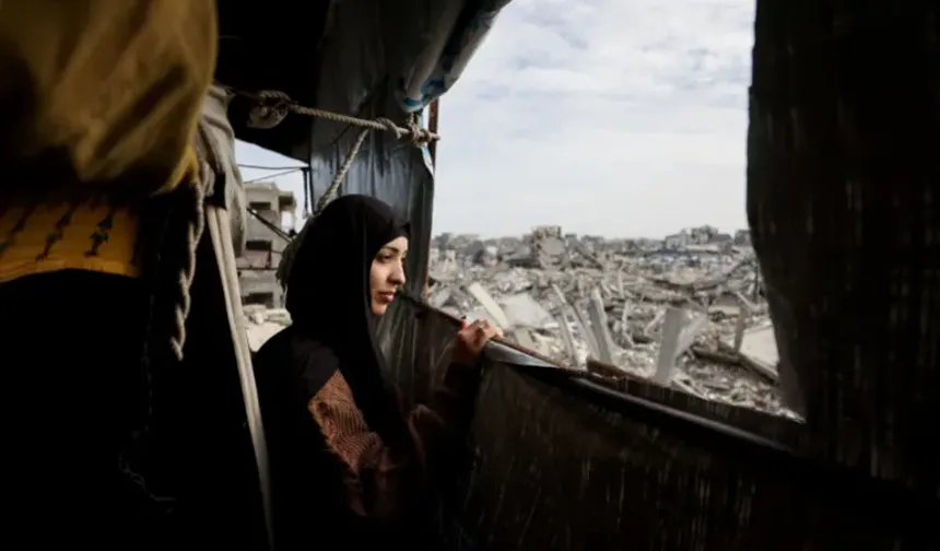 'Geri dönme' dediler ama dinlemedi: Gazze'ye ilk dönüşler başladı