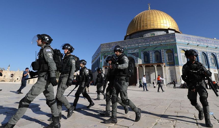 Kudüs'te dijital abluka: 10 bin kişilik sınır aşılamadı