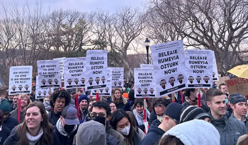 Rümeysa Öztürk'ün sınır dışı kararı iptal edildi