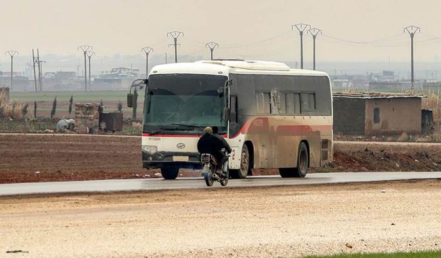 Suriye'den Irak'a IŞİD tutuklu sevkiyatı sürüyor