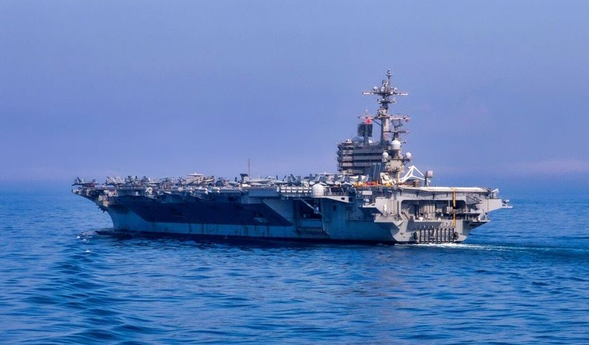 Yüzen kale: USS America'yı batırmak tam bir ay sürdü