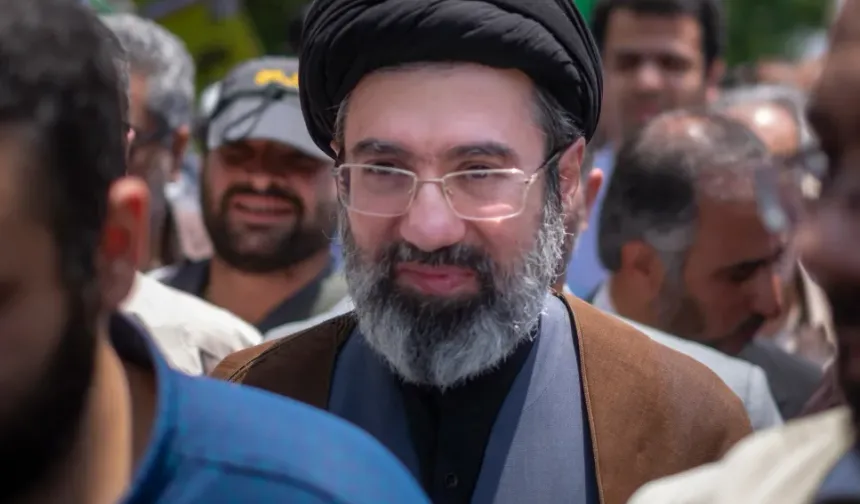 Mücteba Hamaney hayatta: İran'dan suikast iddialarına yanıt