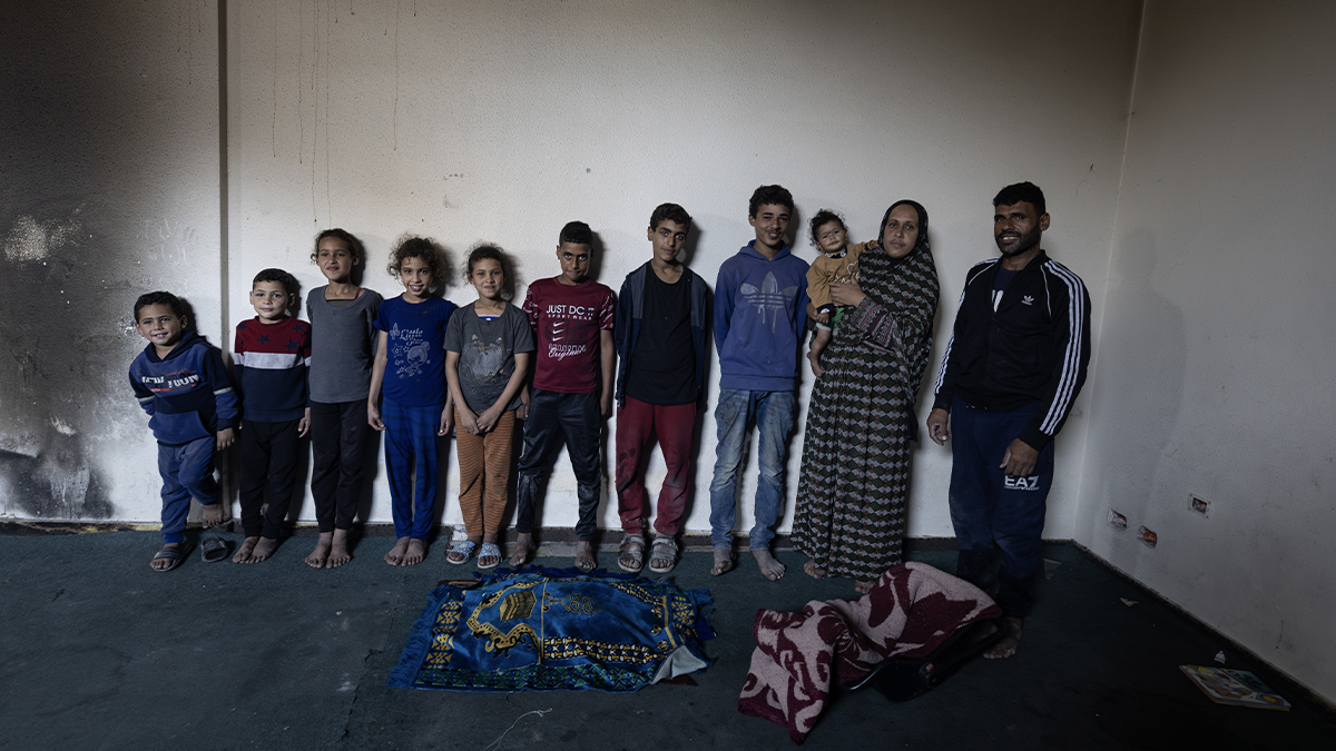 Gazze'de yerinden edilen el Mısri ailesi zor şartlar altında yaşam mücadelesi veriyor